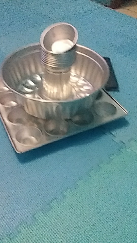 Loyang Kue Muffin 16 Lubang