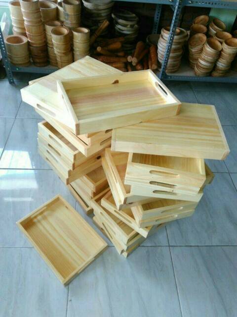 Nampan / Baki / Tray kayu Pinus uk. sedang pegangan datar