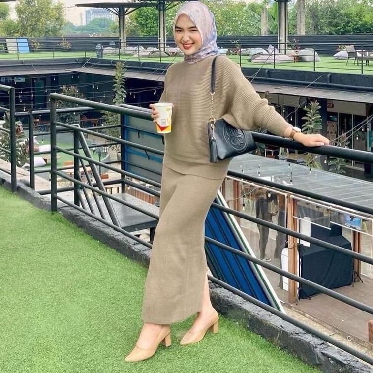 HOT ITEM 9422 betwing prily rajut blouse/baju rajut wanita/rajut premium /outerwear ニ