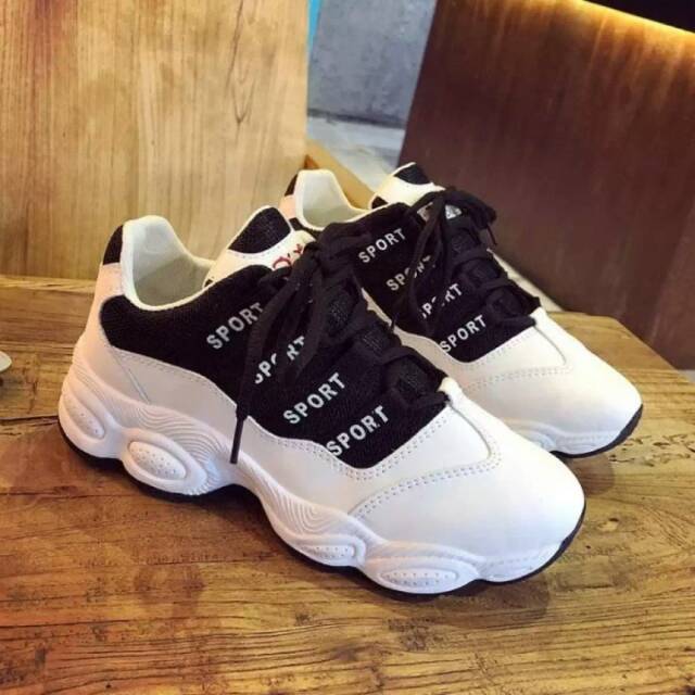 Sepatu Wanita New Sport sneaker Hitam putih
