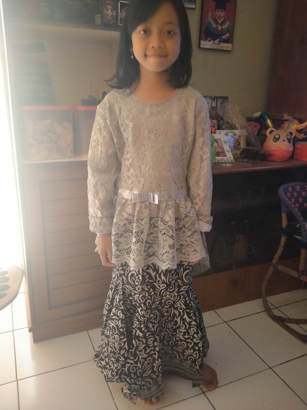 Kebaya Anak / Kebaya Brokat Anak / Kebaya Anak Wisuda / Kebaya Ansak Sd / Kebaya Duyung Anak /