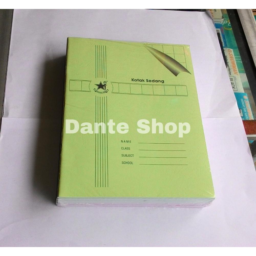 

Buku Kotak Sedang