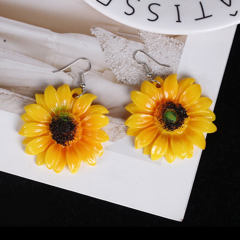 Anting Kait Desain Bunga Matahari Warna Kuning Gaya Korea Untuk Musim Panas