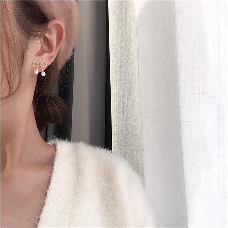 Anting Wanita Bentuk Ribbon Mutiara