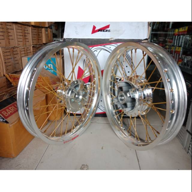 Velg CB 150  Tiger revo Megapro Verza CBR 150 New CB 150 R New megapro Velg Rossi 160 185 215 250 17