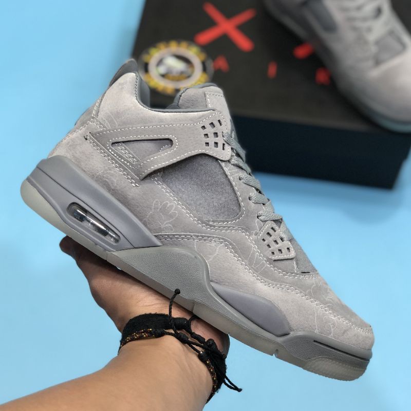 kaws 4