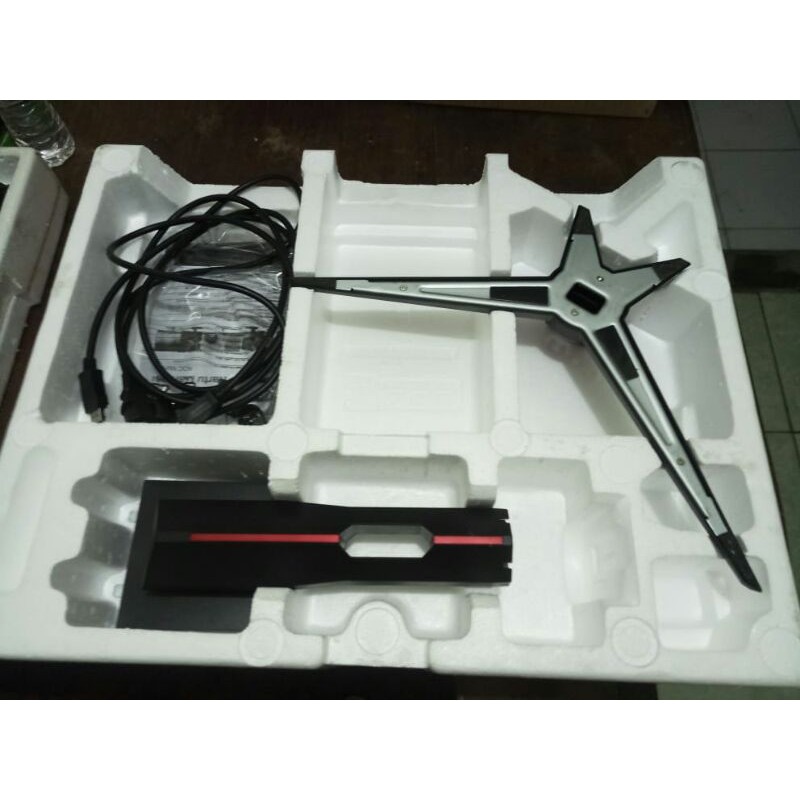 AOC Gaming Monitor 24G2E5 (baru blum d pakai lama barang masih bagus no minus)