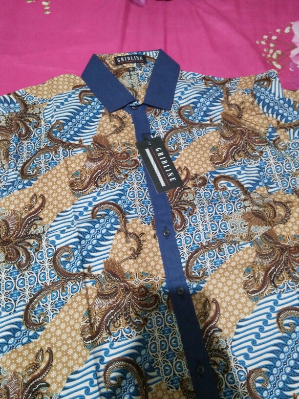 [gridline - R072 & R017] Kemeja Batik Pria Katun Lengan Pendek Regular