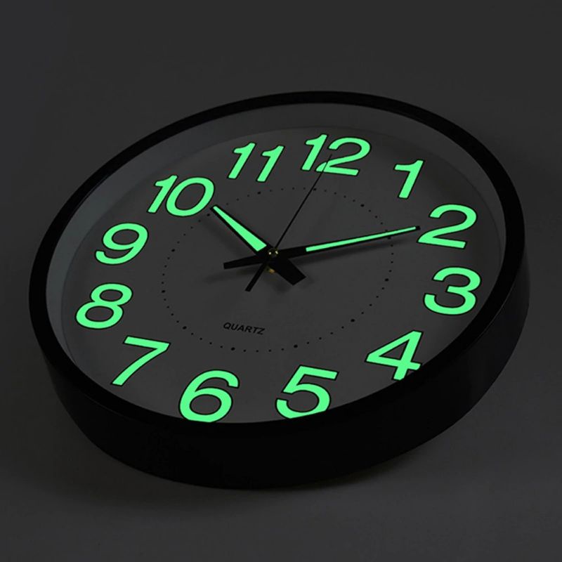 jam dinding menyala dalam gelap - Jam Dinding Bulat Quartz Creative Design Luminous Glow in The Dark, Jam dinding unik - jam dinding glow in the dark - Hiasan dinding - Hiasan rumah dekorasi - Jam dinding karakter - jam dinding besar karakter vintage