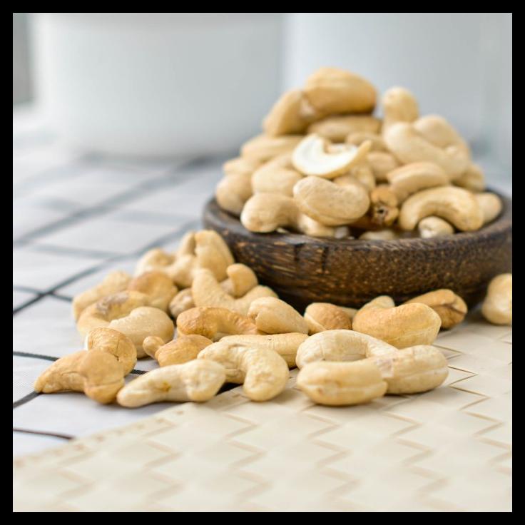 

DISKON TERBATAS !!! ROASTED CASHEW 1 KG TERLARIS