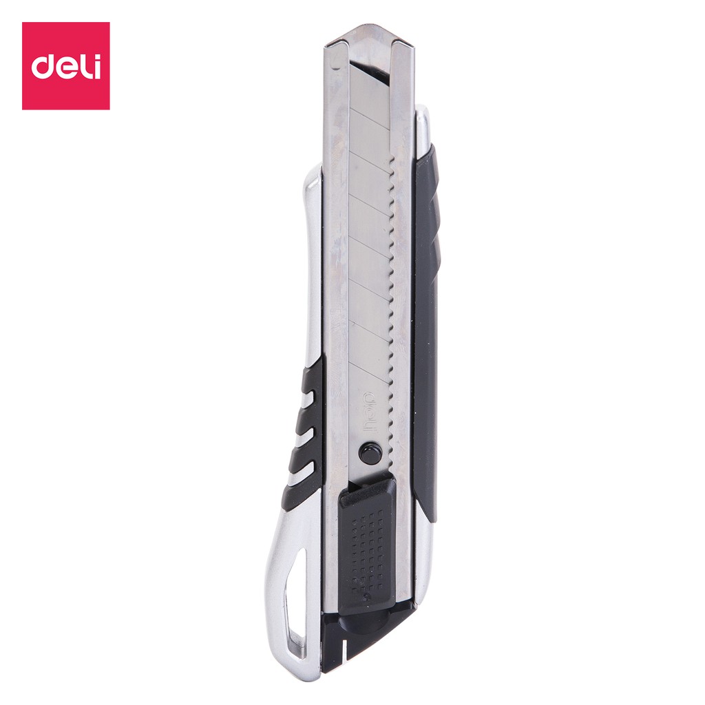 

Deli Cutter dengan pisau baja SK5 memudahkan untuk memotong E2057