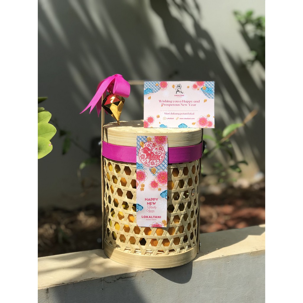 

Parcel Buah Segar/Bingkisan buah/Keranjang buah/Hampers buah motif segi enam