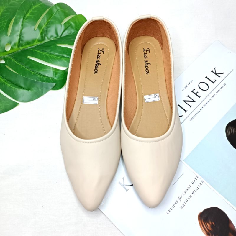 NEW BIG SIZE UKURAN IMPORT CINTIA Flatshoes Polos Cewek Eva Shoes JUMBO (H777)