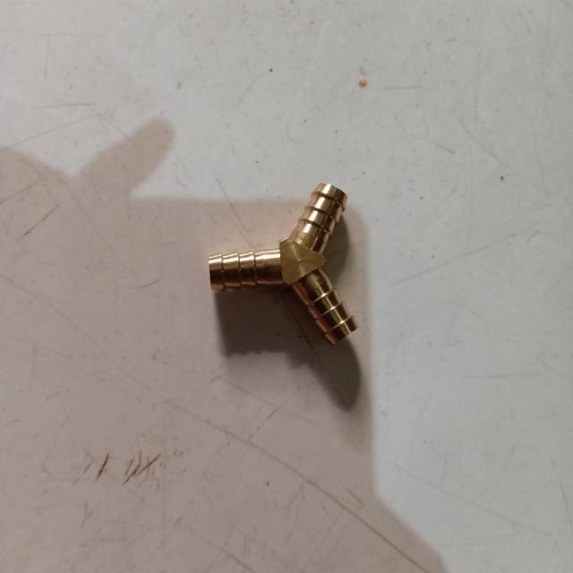 Sambungan Gas Segitiga / Cabang Segitiga Selang Gas