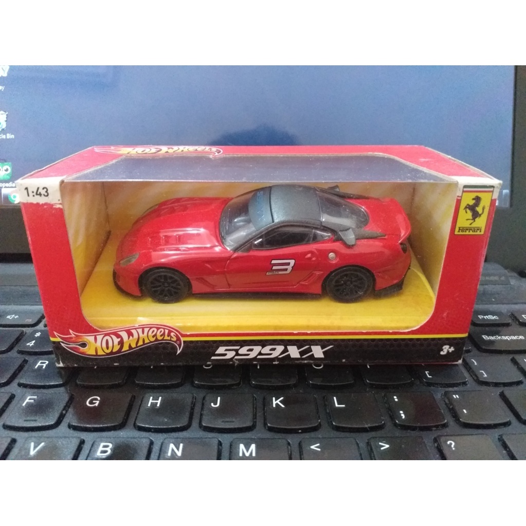 HOT WHEELS FERRARI 599XX MERAH SKALA 43