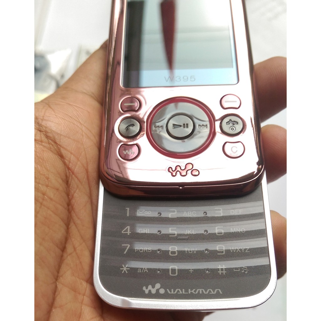 Sony Ericsson W395 Hello Kitty Edition HP Jadul Langka Mulus