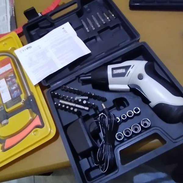 Bor Cas Cordless Bor Tangan Baterai Set Terjangkau