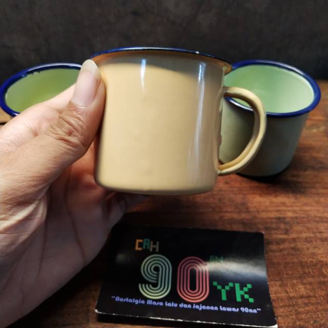 Gelas ENAMEL Kuning Polos 6cm JADUL 90an. Mug Ndeso Blek Seng. Alat Dapur Makan Minum Klasik. MURAH