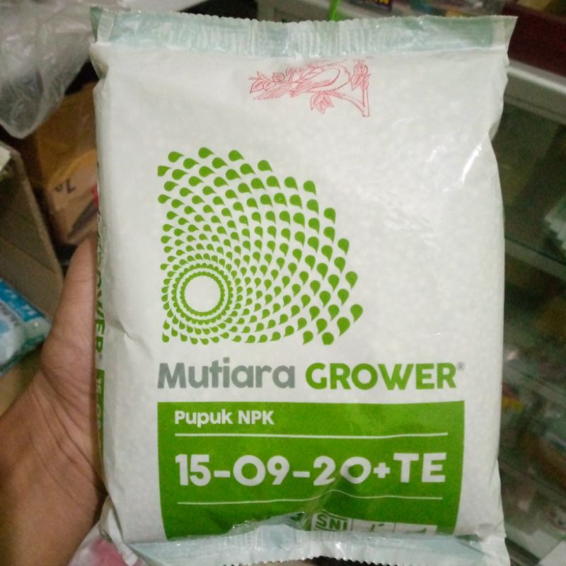 PUPUK NPK MUTIARA GROWER 15-09-20+TE 1 KG