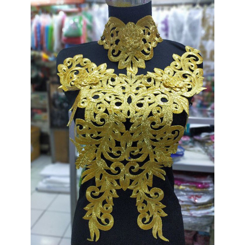 Renda Bordir Aplikasi Kerah