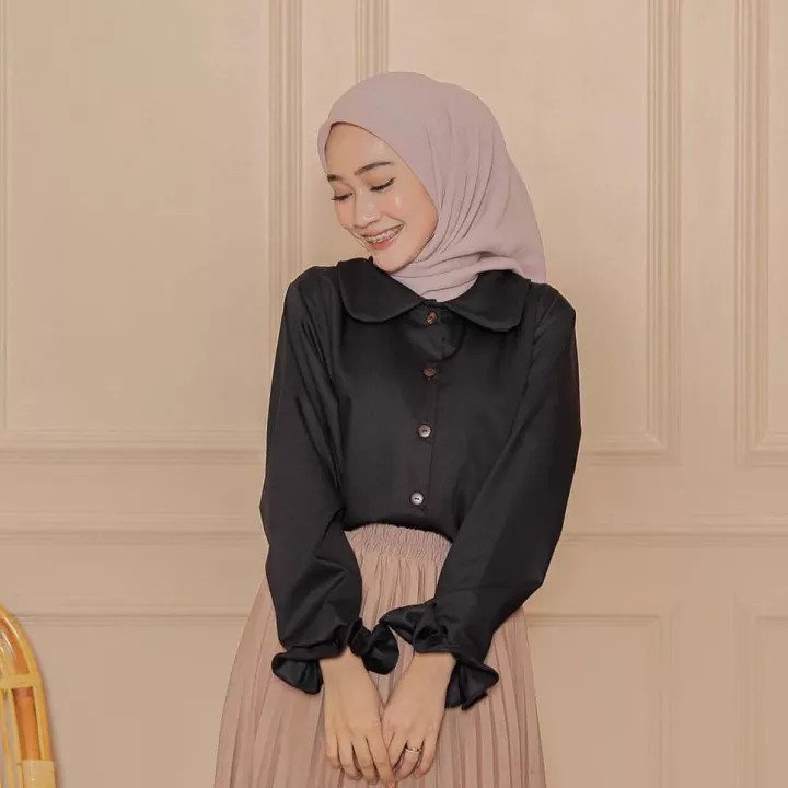 Rin Blouse Korean Basic Kemeja Mat Shakila Charla Stretch/ Fashion Outfit OOTD/ Pakaian Wanita Remaja Dewasa Model Terbaru Kekinian/ Ukuran Lengkap Normal Reguler Besar Kecil Jumbo Gede Oversize/ Size Kumplit S M L XL XXL/ LD 92 98 104 110 120 Berkualitas