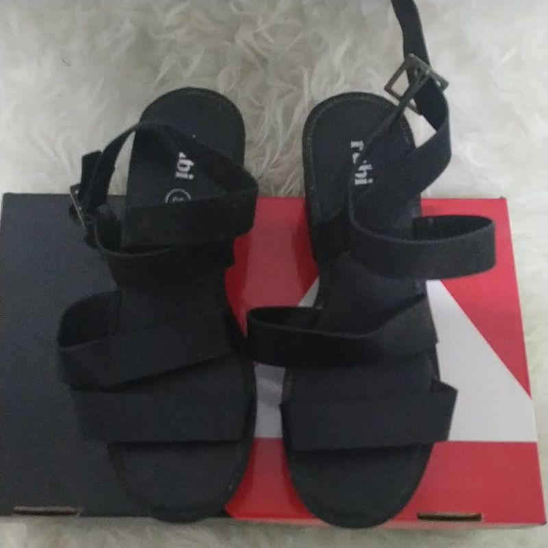 Preloved sepatu Rubi