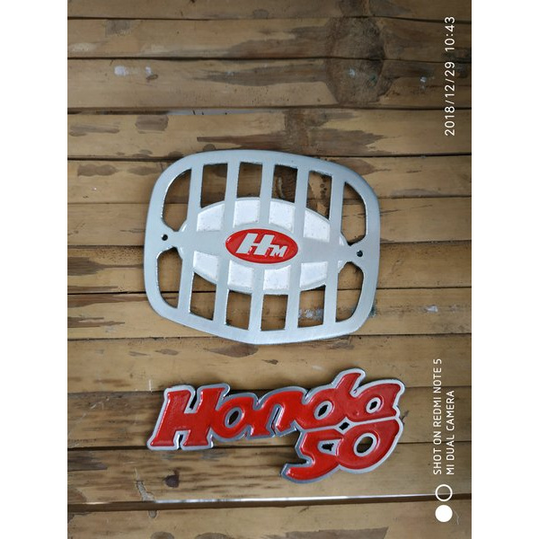 emblem logo sayap dan panel dada unyil c102 c100 Terjangkau