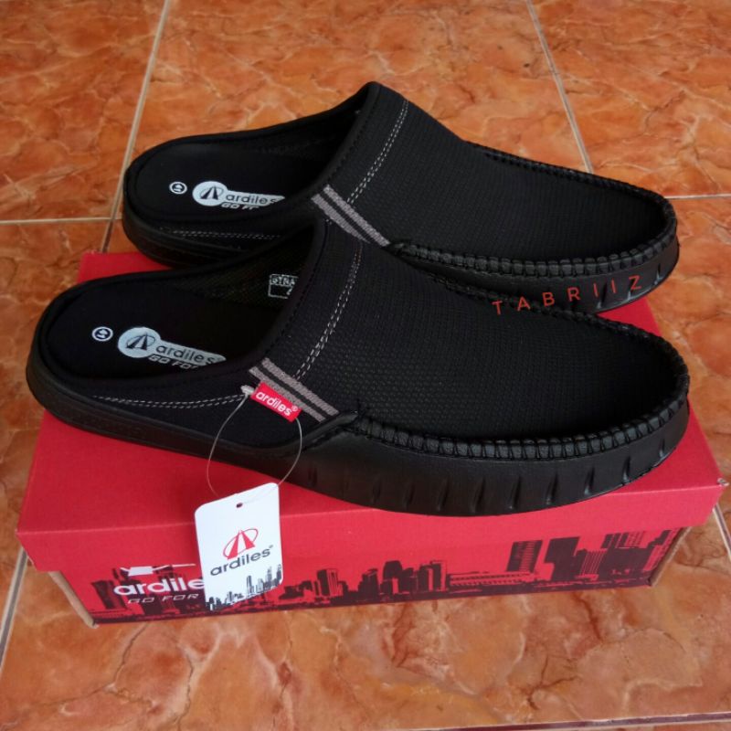 Sepatu Slop Ardiles Slip On Hitam - Original Quality