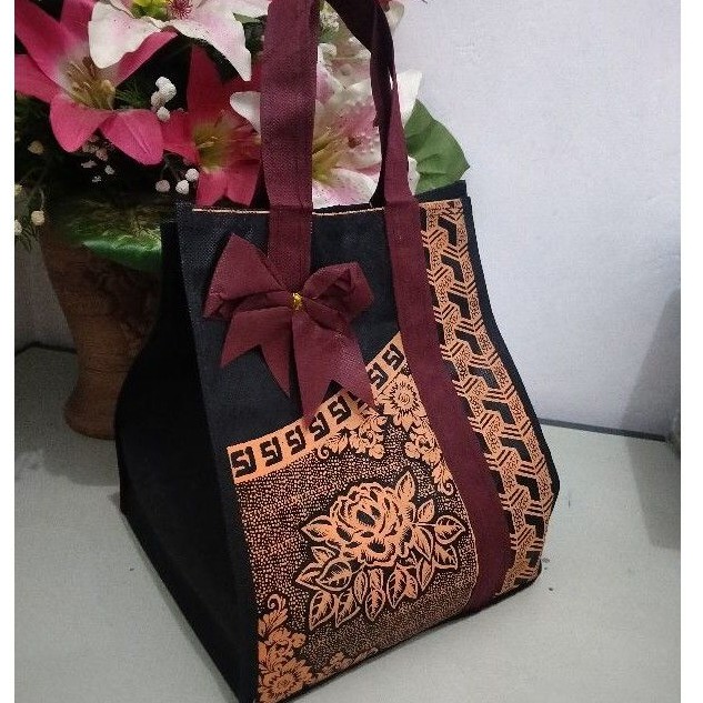 Tas hajatan spunbond batik mewah serempang pita pinggir 22(NSS)