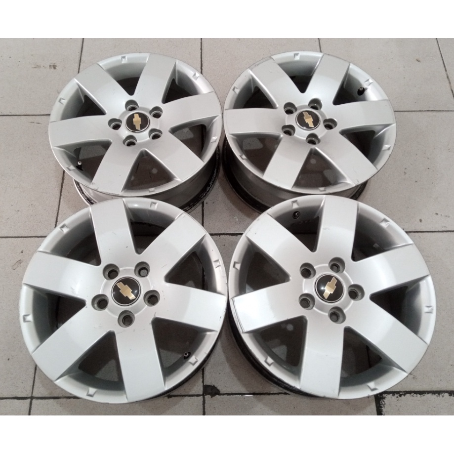 Velg Bekas Ori Copotan Mobil STD CAPTIVA Ring 16 Lebar 5,5 Hole 5X114,3 ET46 SILVER Untuk Mobil Sere