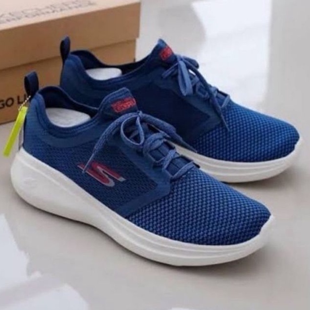 Size 43.5 Sepatu SKECHERS Go Run Fast Invigorate Original BNIB