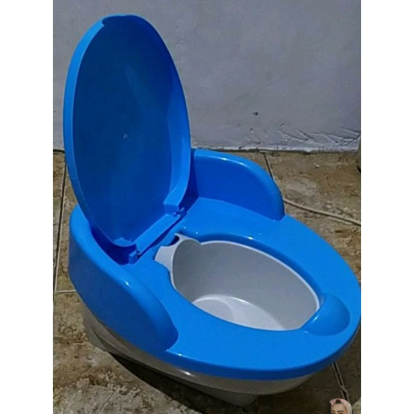 Pispot Green Leaf 5109 / Potty Training Seat / Closet Duduk WC Jongkok Anak Lansia 1.5 LITER