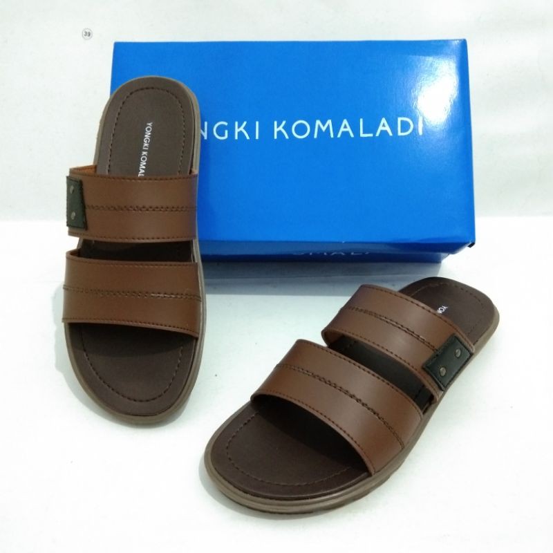 Sandal yongki komaladi pria casual terbaru