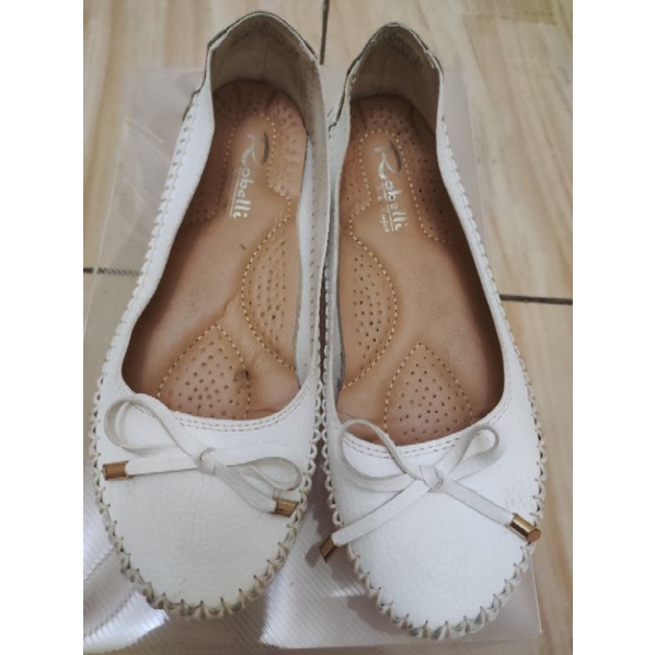 Sepatu teplek / flat shoes Robelli putih size 36 preloved
