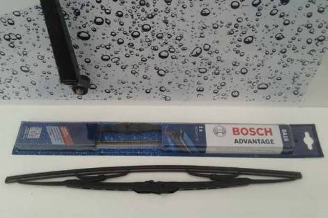 WIPER MOBIL BOSCH ORIGINAL TYPE ADVANTAGE ( GAGANG BESI )