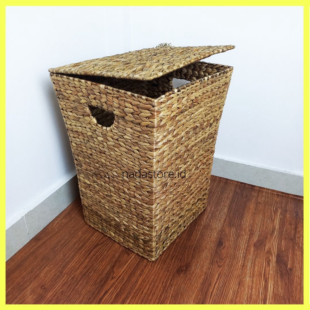 NADASTORE - WATER HYACINTH HANDWOVEN LIDDED LAUNDRY BASKET STORAGE FLIP COVER / KERANJANG BAJU ROTAN ANYAMAN ENCENG