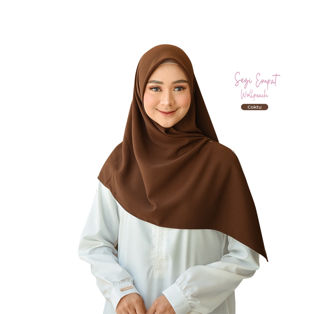 Azkia Hijab - Jilbab Polos Segi4 / Segi empat Woolpeach
