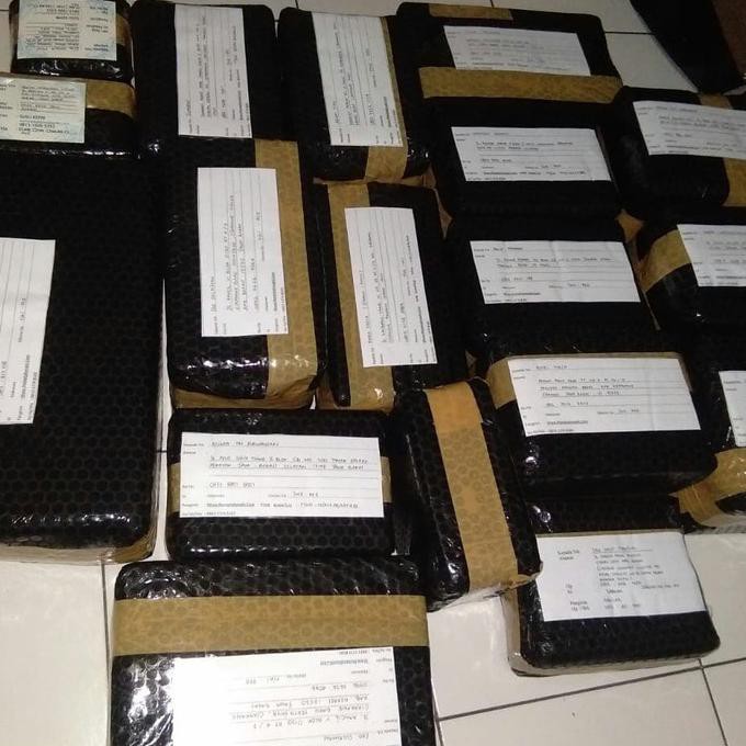 

Takoyaki Jakarta 1 Paket Bahan Lengkap Isi Tepung + Katsuobushi + Saus