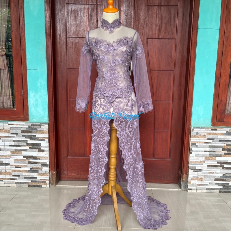 Kebaya akad ekor tanpa payet/Gaun Pengantin Akad