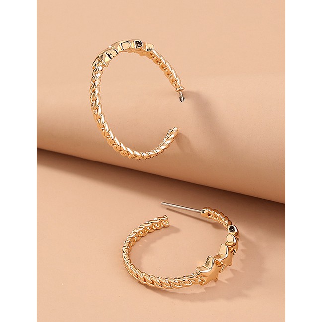 LRC Anting Tusuk Fashion Gold Color Twist Chain C-shaped Stitching Five-pointed Star Alloy Earrings