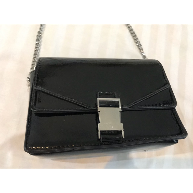 Tas Bershka Sling Bag Preloved