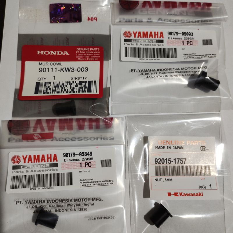 Karet Windshield Visor Fairing NUT Bosh mur visor body Ninja 150 CB 150 CBR150R Byson Nmax R15 origi