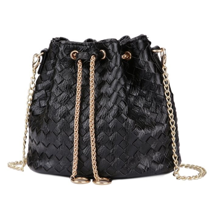 TAS SELEMPANG SERUT HITAM MODEL RAJUT ANYAM KETUPAT UNIK WANITA SEDANG