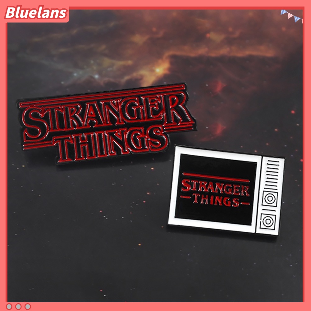 Bluelans Pin Bros Lencana Desain Kartun TV Tulisan Inggris Stranger Things Untuk Dekorasi Pakaian