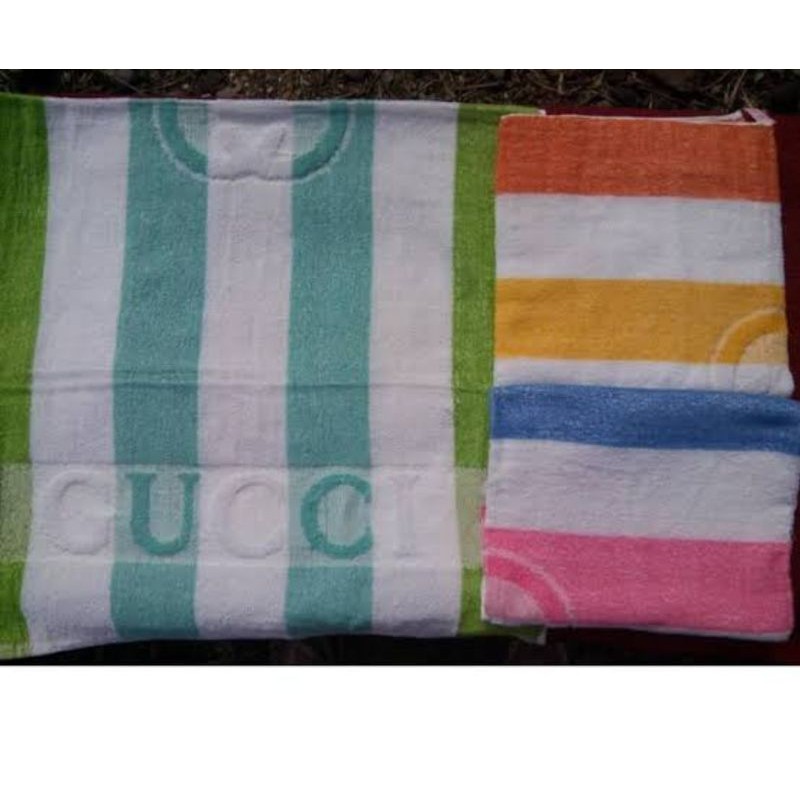Handuk Mandi Moneter Motif Polos 60 x 120 cm Random Color