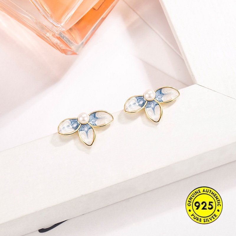 Anting Tusuk Motif Bunga Hias Mutiara Imitasi Warna Biru Muda Untuk Wanita / Musim Panas U928