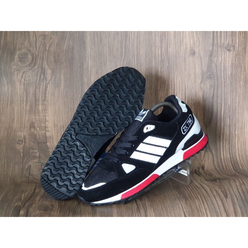 SEPATU ADIDAS ZX750 BLACK WHITE GRIDE ORI / ADIDAS ZX 750 PREMIUM ORI VIETNAM