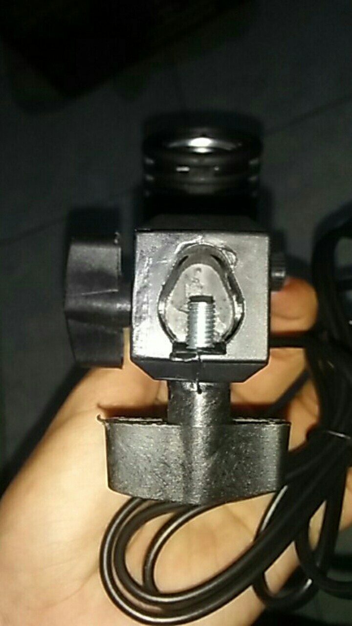 Holder Lampu Dengan Soket Payung E27 Single Lamp Holder With Socket Umbrella