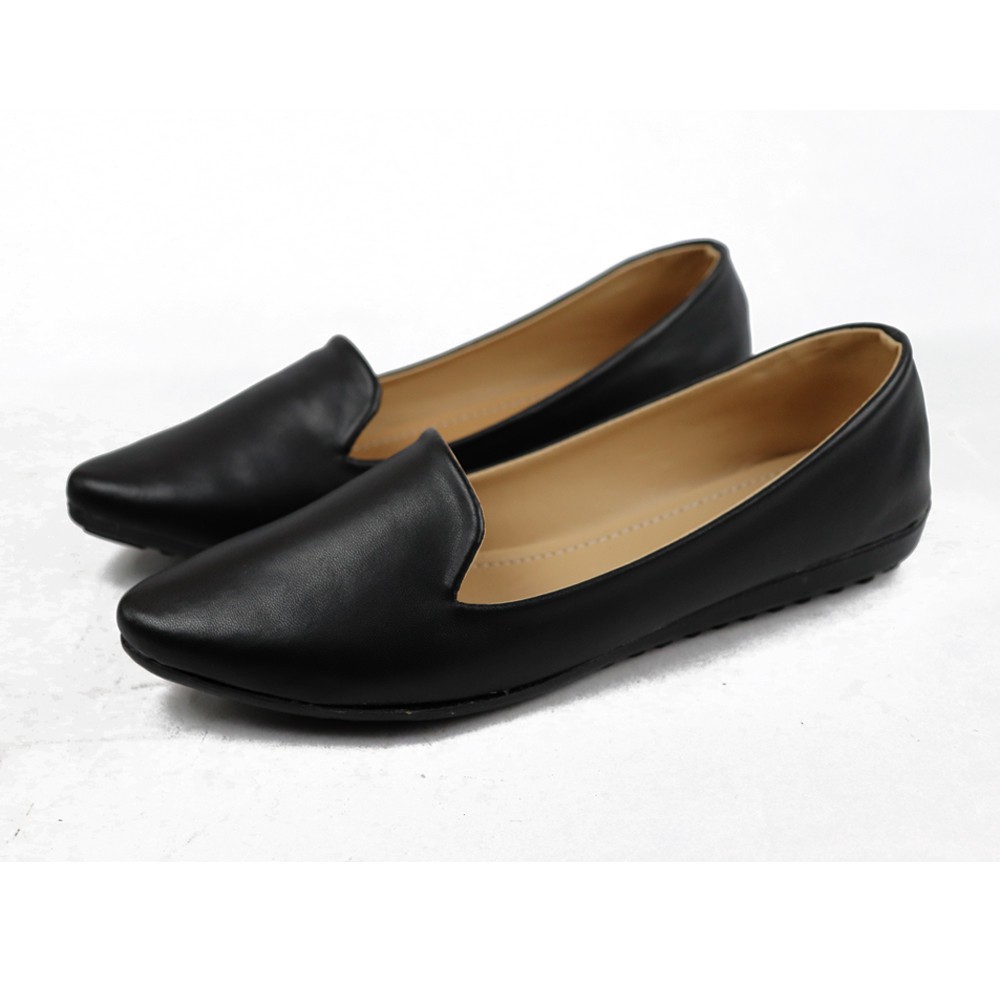 Grutty Flat Shoes Wanita GA014ME Flat Kulit Sintetis Warna Hitam