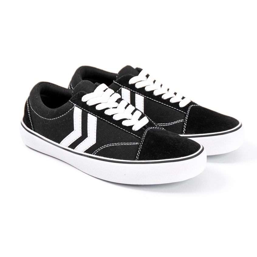 Sepatu Pria Sneakers Casual - Sepatu Sekolah Pria &amp; Wanita Robweld Warna Hitam